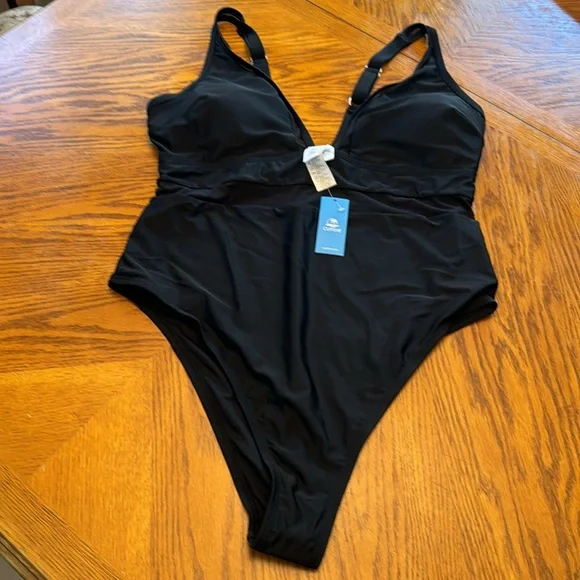 #52 NWT Cupshe Women’s Solid Black V-Neck One Piece Swimsuit Size 2X - Picture 7 of 8